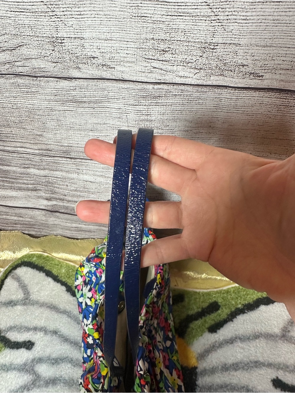 Kate Spade New York Nylon Navy Floral Full Bloom Drawstring Tote
Handbag purse - Picture 3 of 16